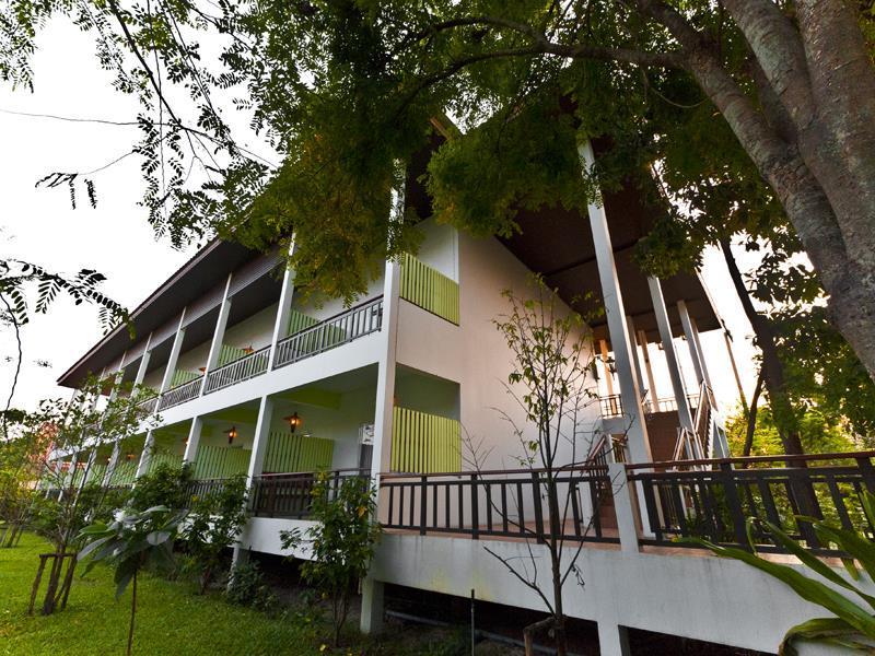 Tree House Hotel Sisaket Dış mekan fotoğraf
