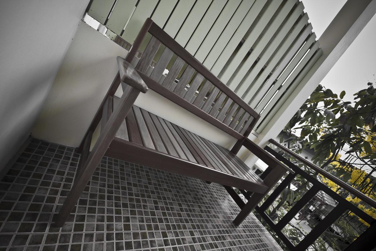Tree House Hotel Sisaket Dış mekan fotoğraf