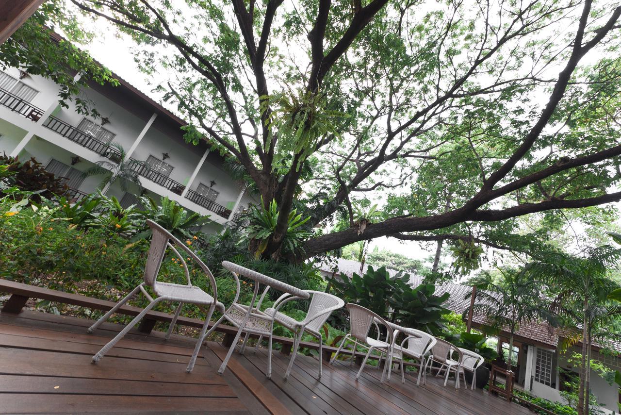 Tree House Hotel Sisaket Dış mekan fotoğraf
